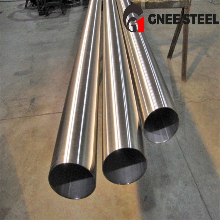 A358 304 EFW Pipes
